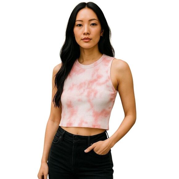 Aerie Cropped - Picture 1 of 5